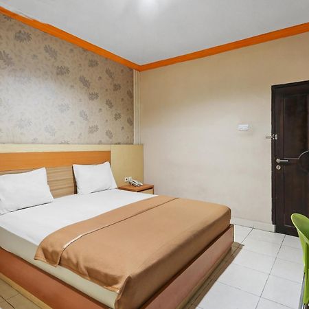 Collection O 93163 Hotel Grand Kartika Pare-Pare Экстерьер фото