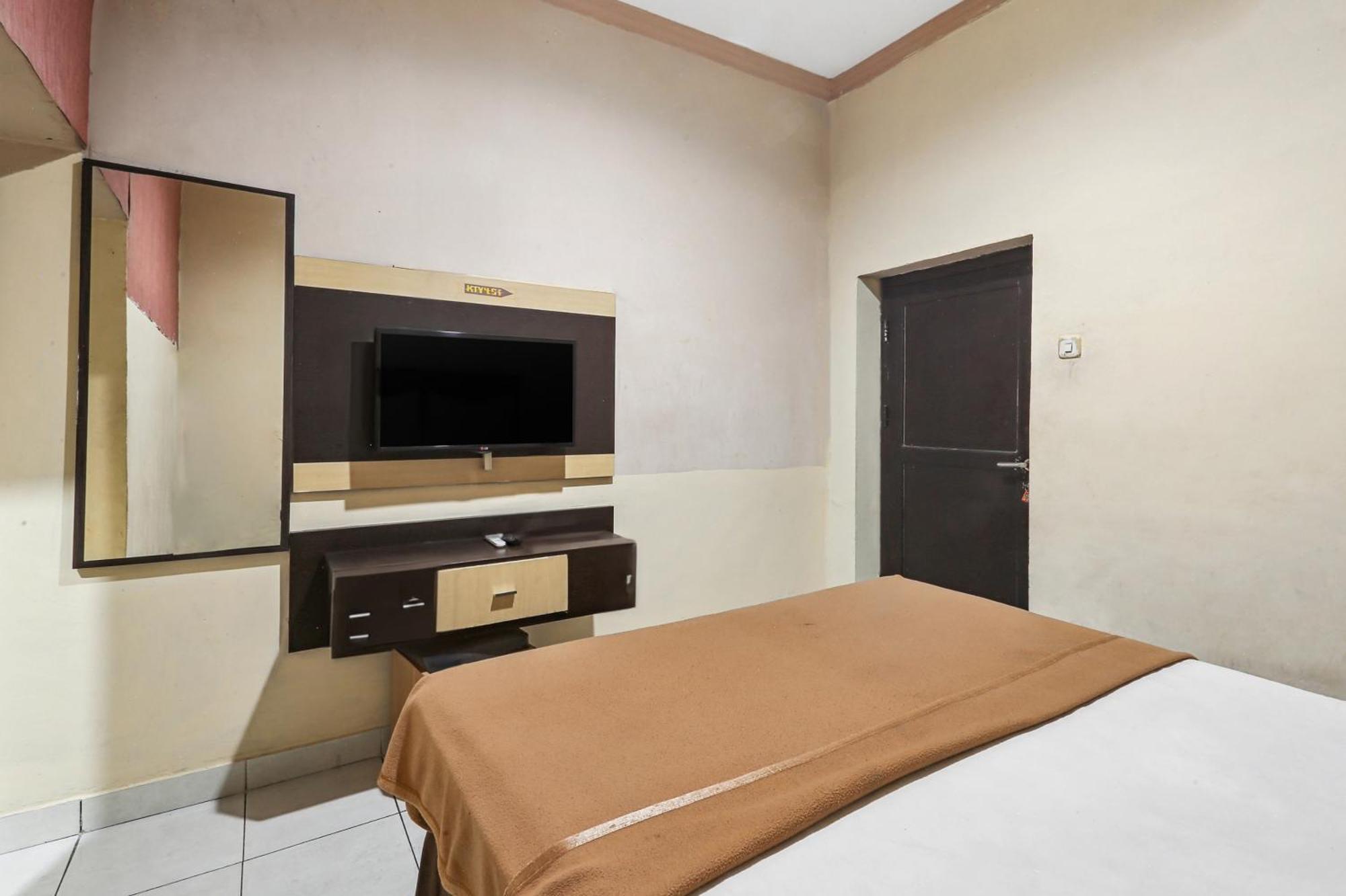 Collection O 93163 Hotel Grand Kartika Pare-Pare Экстерьер фото
