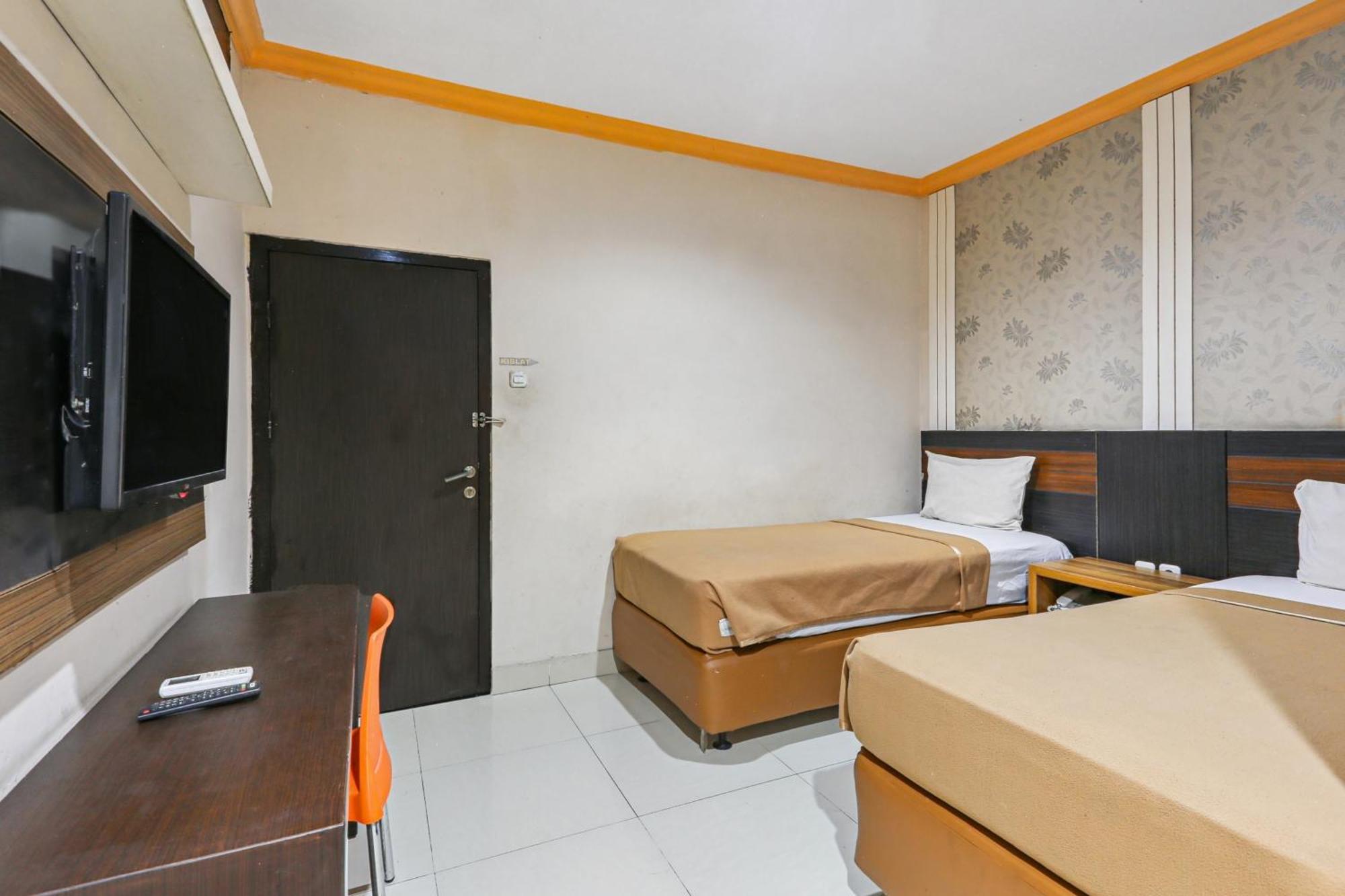 Collection O 93163 Hotel Grand Kartika Pare-Pare Экстерьер фото